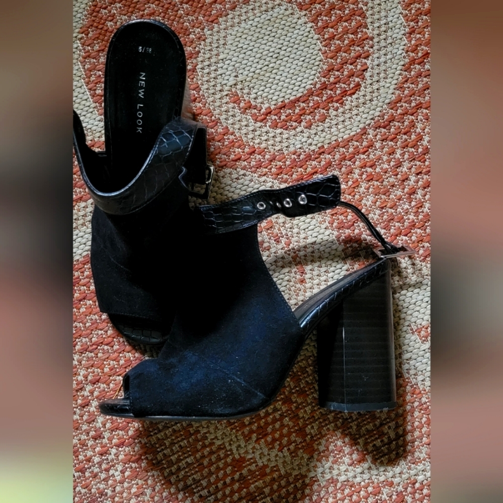 3 for $15 New Look peep toes